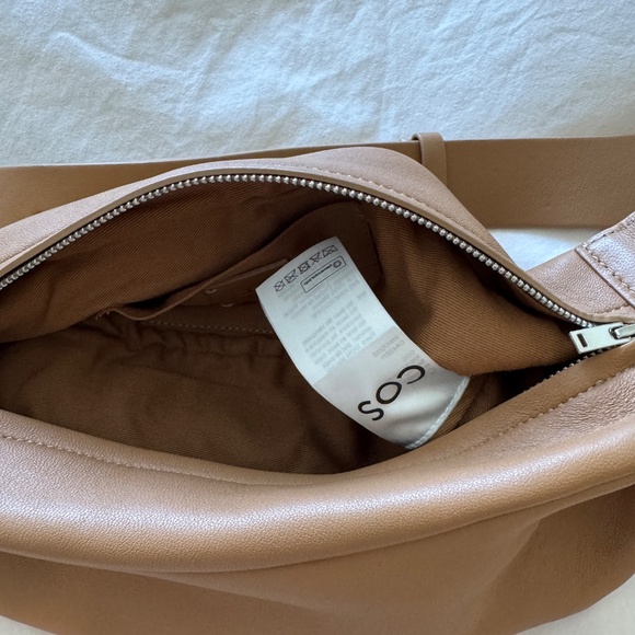 COS beige swing crossbody leather bag - Picture 10 of 10